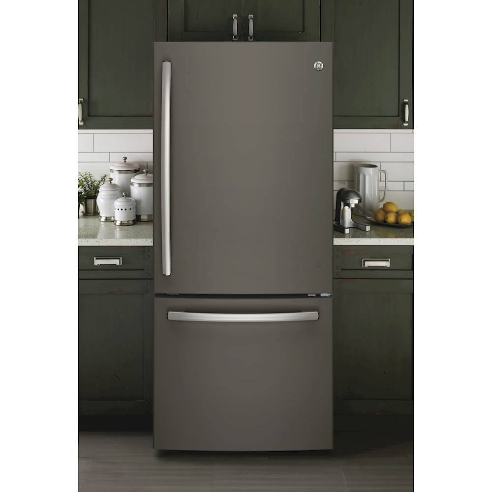 Alt View 4. GE - 21.0 Cu. Ft. Bottom-Freezer Refrigerator - Slate.
