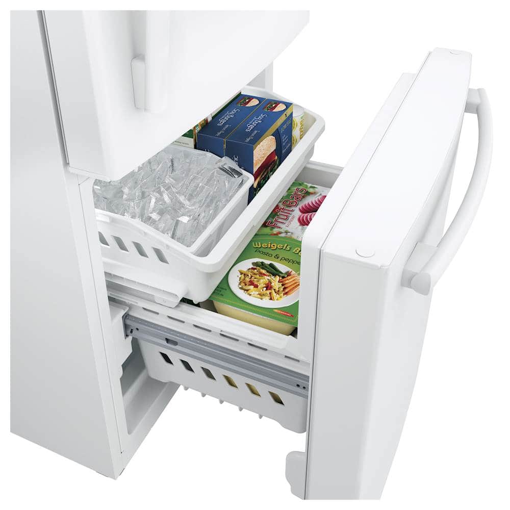 Alt View 15. GE - 21.0 Cu. Ft. Bottom-Freezer Refrigerator - High Gloss White.