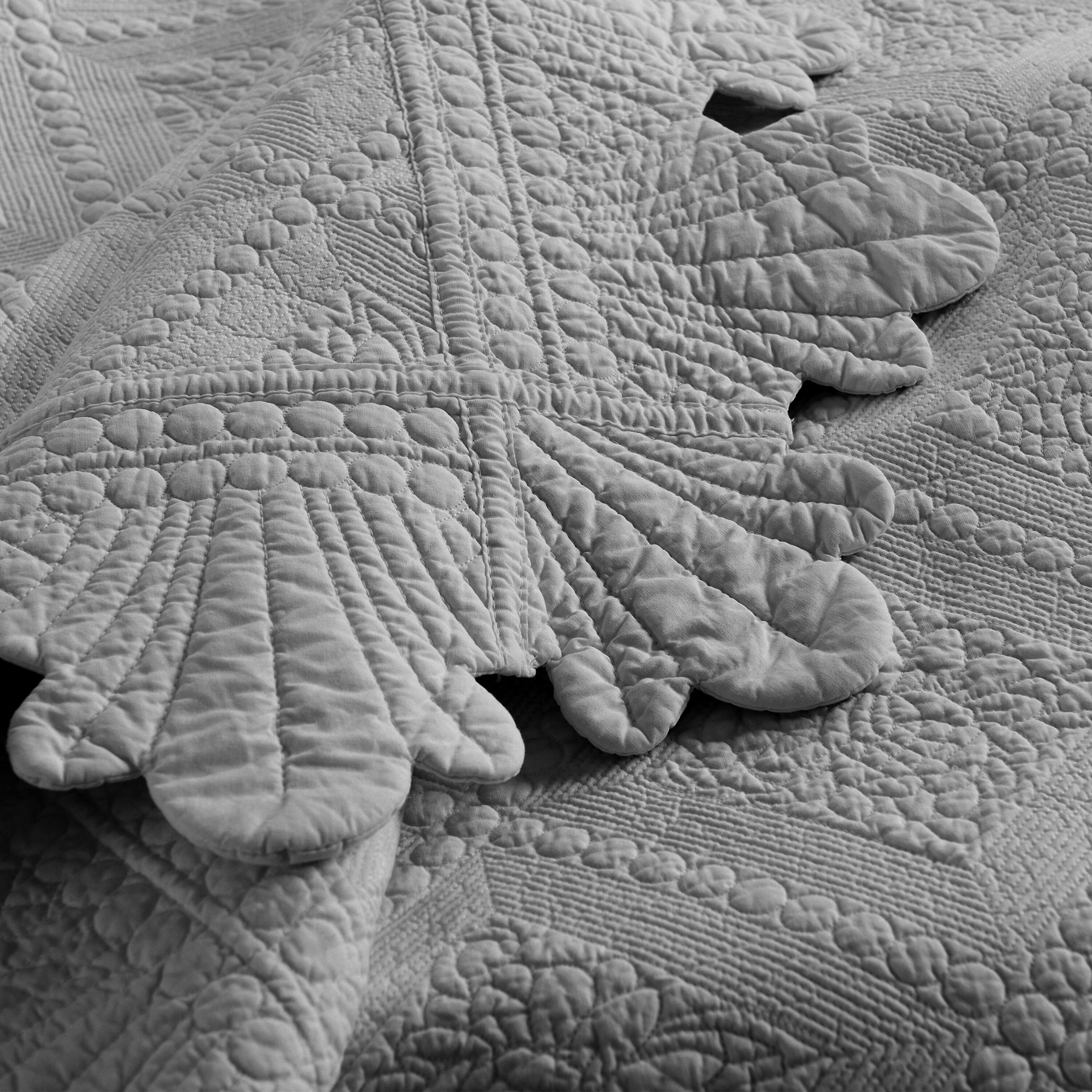 Back. MarCielo - Marcielo 3 Piece 100% Cotton Oversized Bedspread Lightweight Quilt Bedspread Set - Light Grey.