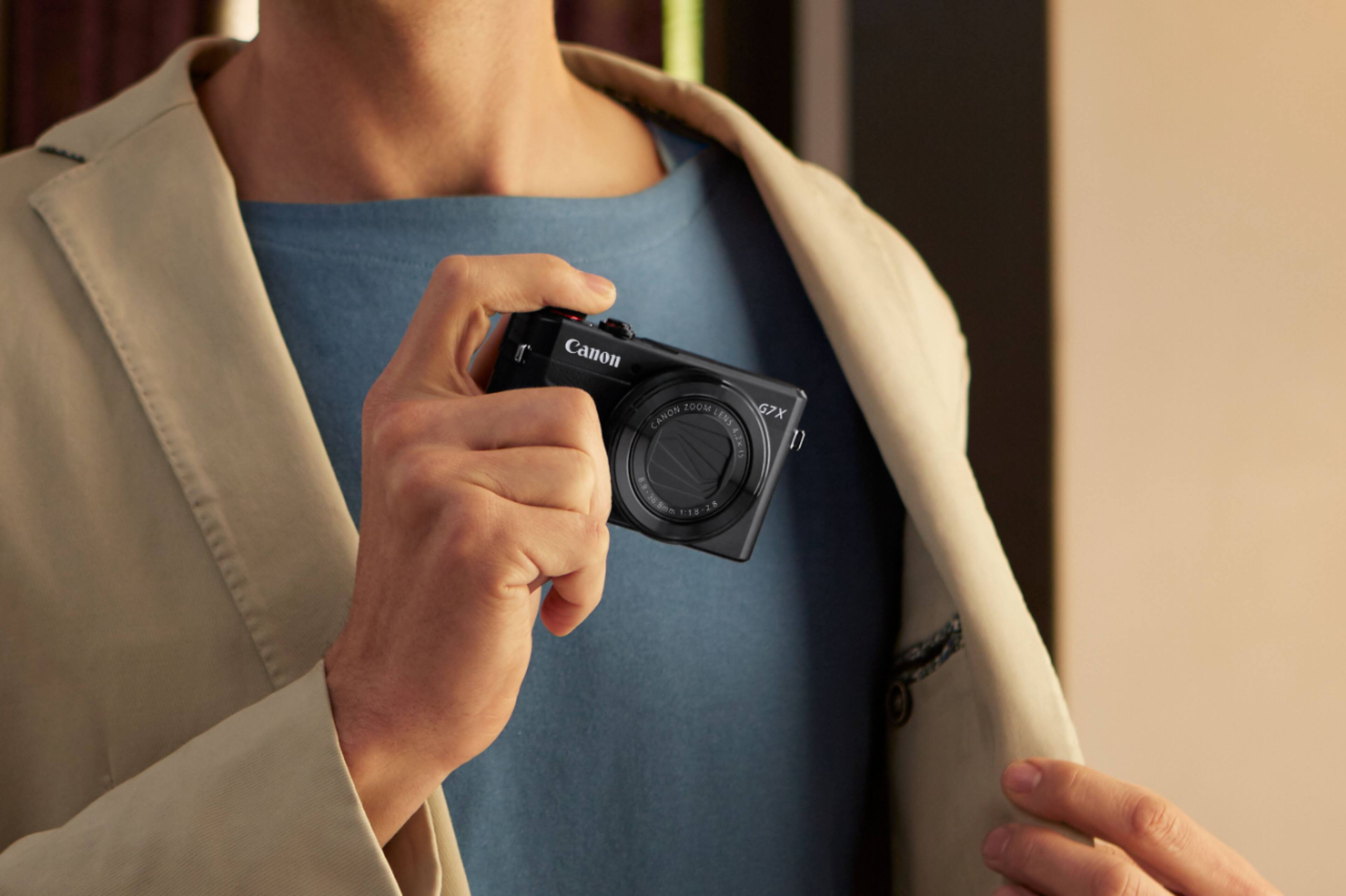 Alt View 23. Canon - PowerShot G7 X Mark II 20.1-Megapixel Digital Video Camera - Black.