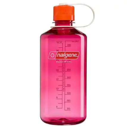 oz 32 ml 1000 900 28 nalgene 24 MADE IN 720 20 ADVENTURE 600 16 EVERYDAY 500 YOUR 400 12 FOR 300 200 4 100