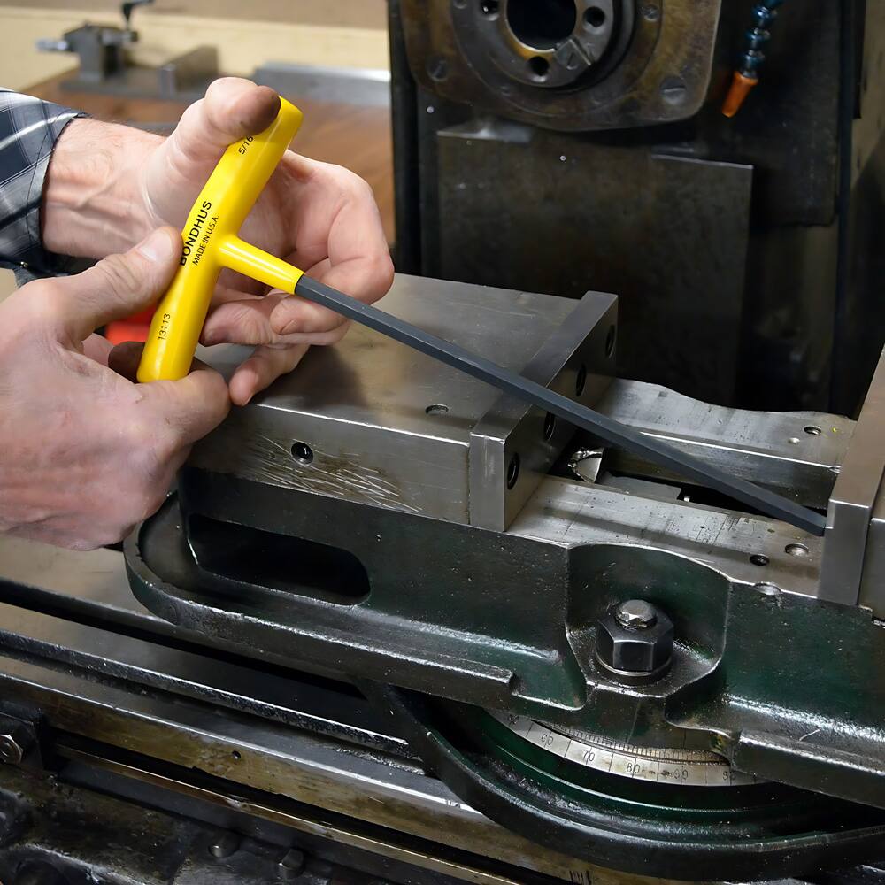 GONDHUS INUSA Z MACE 13113 ELICEM quS 22 up rp 80 - 5.0 0 1