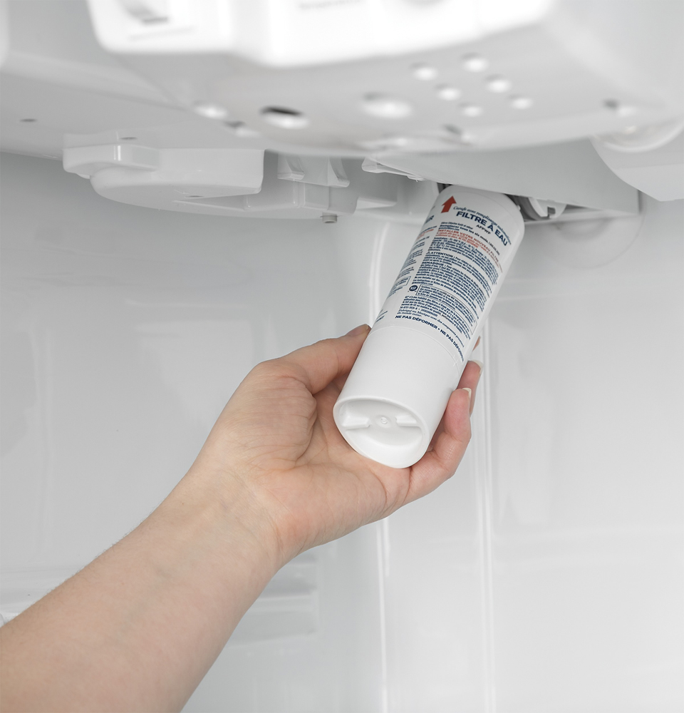 Customer Reviews: GE 17.5 Cu. Ft. Top-Freezer Refrigerator GAS18PSJSS ...