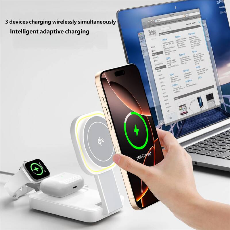 3 devices charging wirelessly simultaneously  
Intelligent adaptive charging