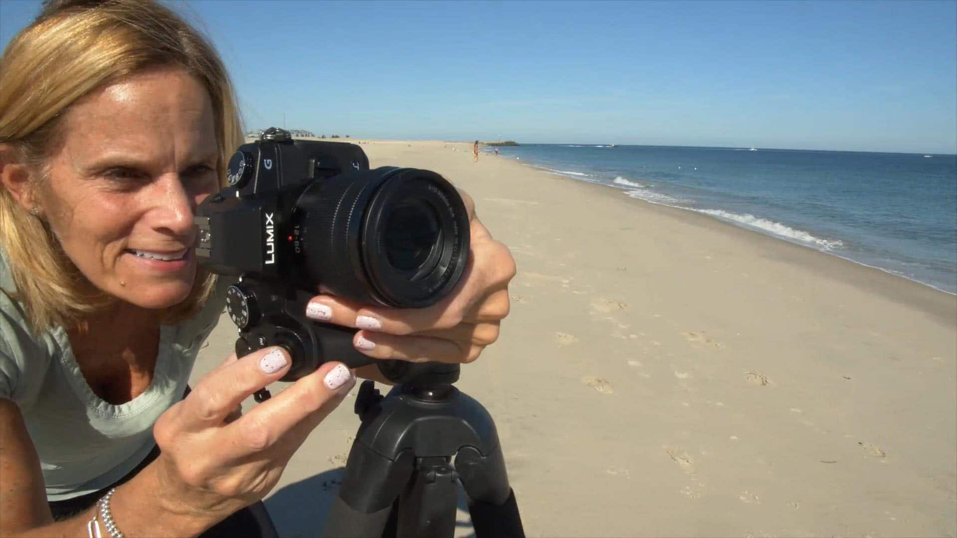 Alt View 19. Sunpak - PlatinumPlus Ultra 7000 2-in-1 70" Tripod and Monopod - Silver.