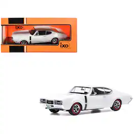 1970 Oldsmobile 442 W-30 Coupe White with Black Stripes 1/43 Diecast Model Car by IXO Models