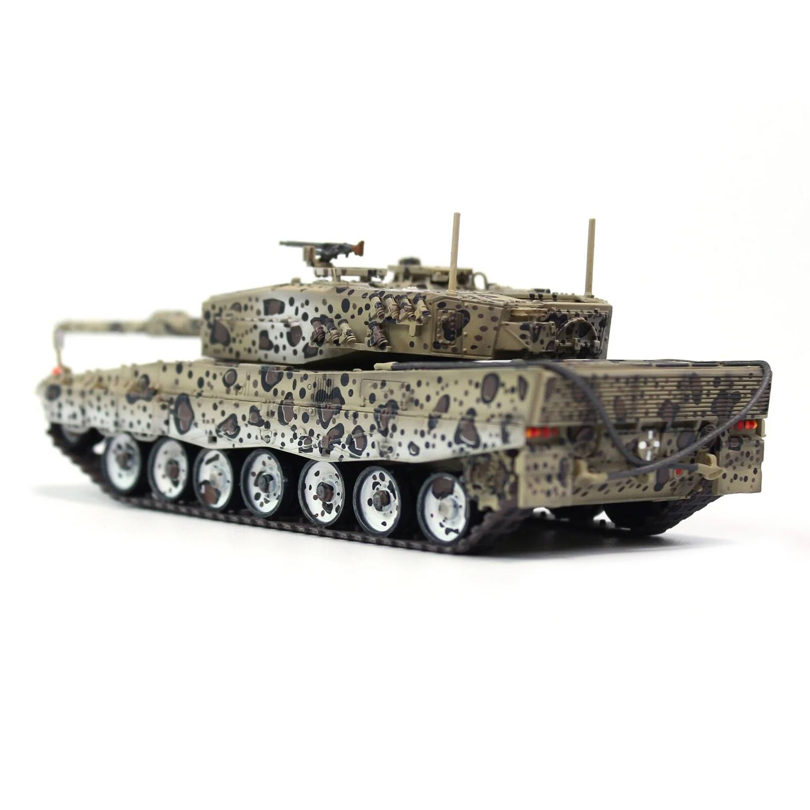 Alt View 2. Panzerkampf - Leopard 2A4 Main Battle Tank "Jaguar Scheme" Austrian Army "Armor Premium" Series 1/72 Diecast Model by Panzerkampf.