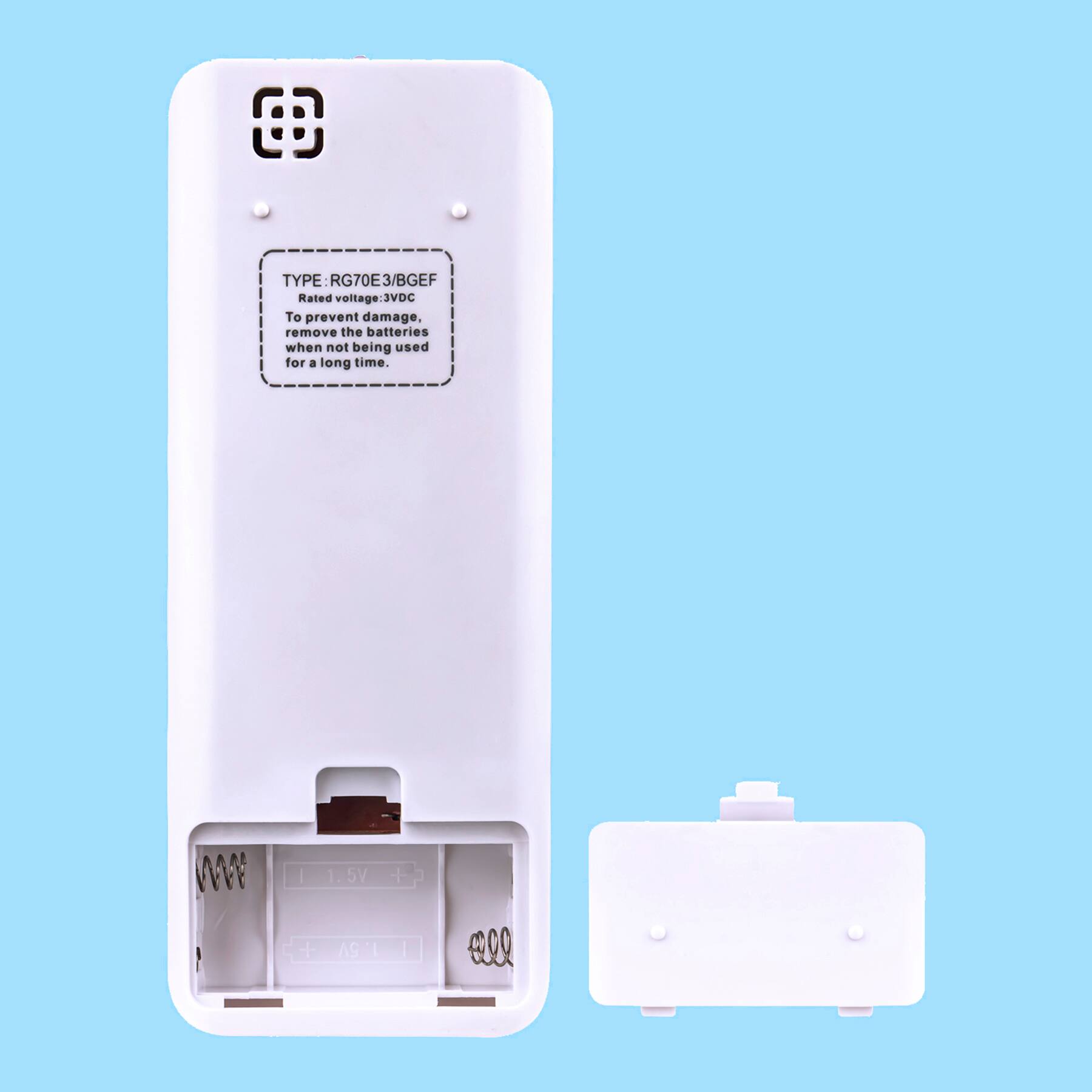 TYPE: RG70E3/BGEF  
Rated voltage: 3VDC  
To prevent damage, remove the batteries when not being used for a long time.  

1.5V  
+  
5V