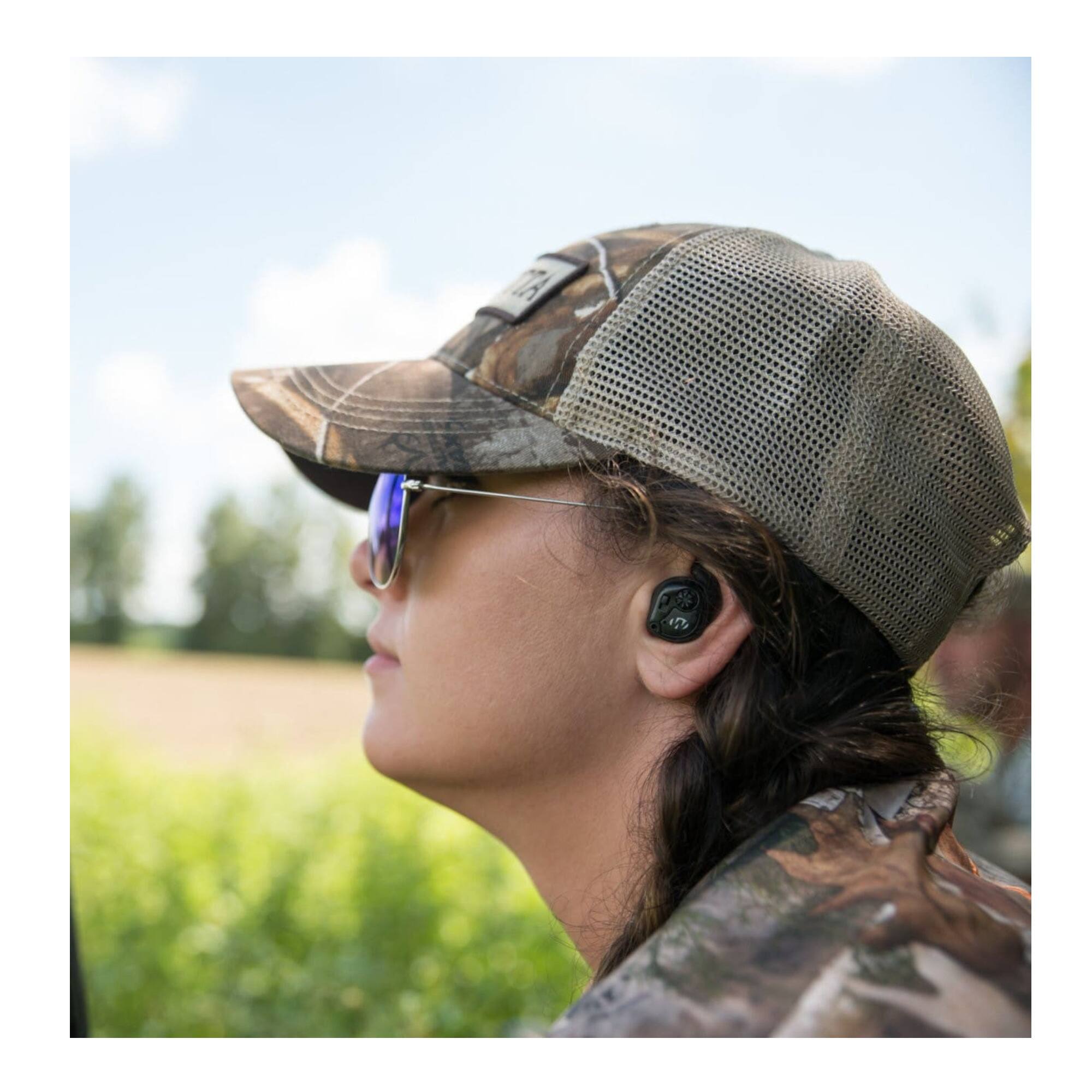 Left. Walker’s - Walkers Game Ear GWP-ISLR Isolator In-Ear Earbuds  Black - Black/Black.