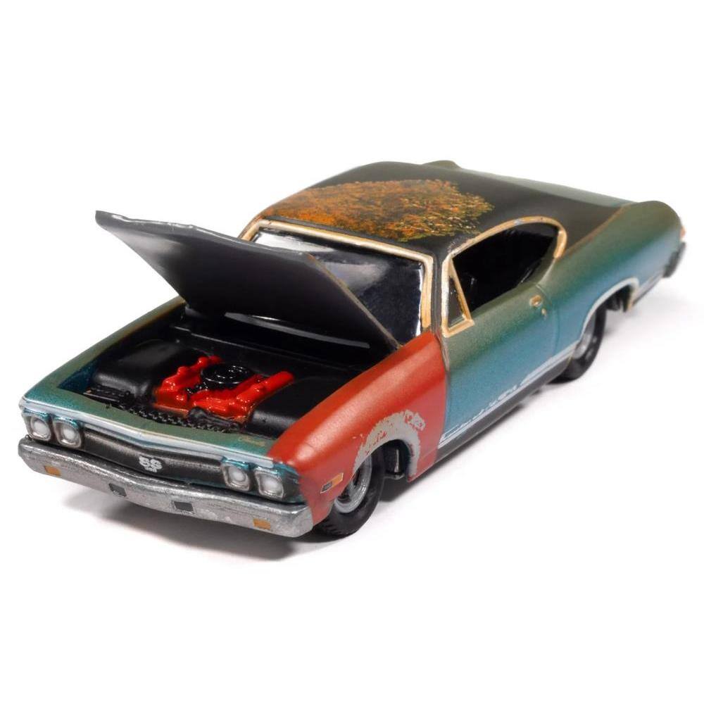 Left. Johnny Lightning - 1968 Chevrolet Chevelle SS 396 Tripoli Turquoise (Weathered) "Project in Progress" Series 1/64 - Multicolor.