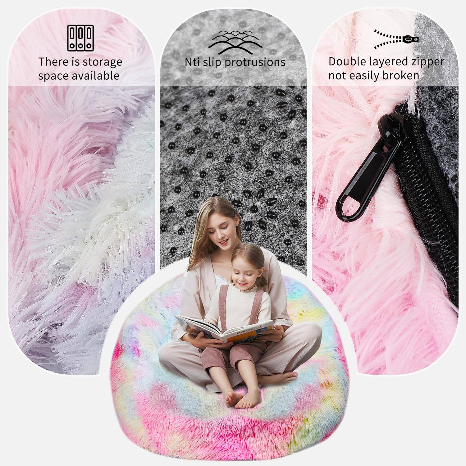 - There is storage space available
- Nti slip protrusions
- Double layered zipper not easily broken