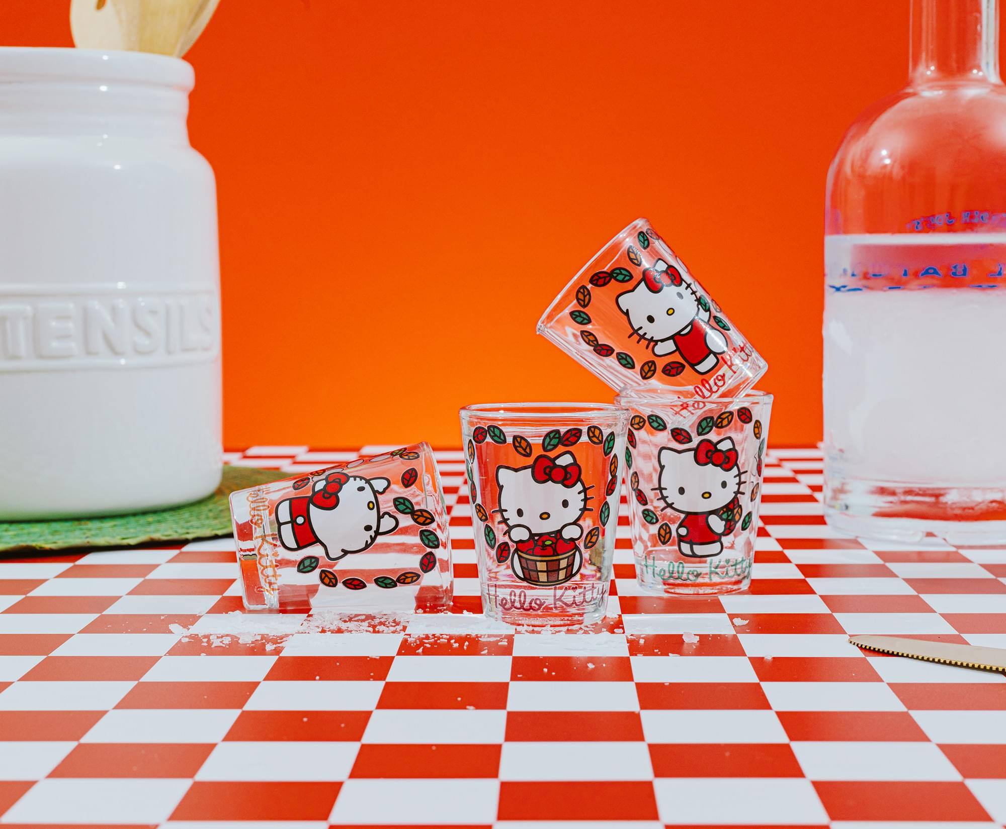 230L RIK TENSILS Kit  
Hello Kitty