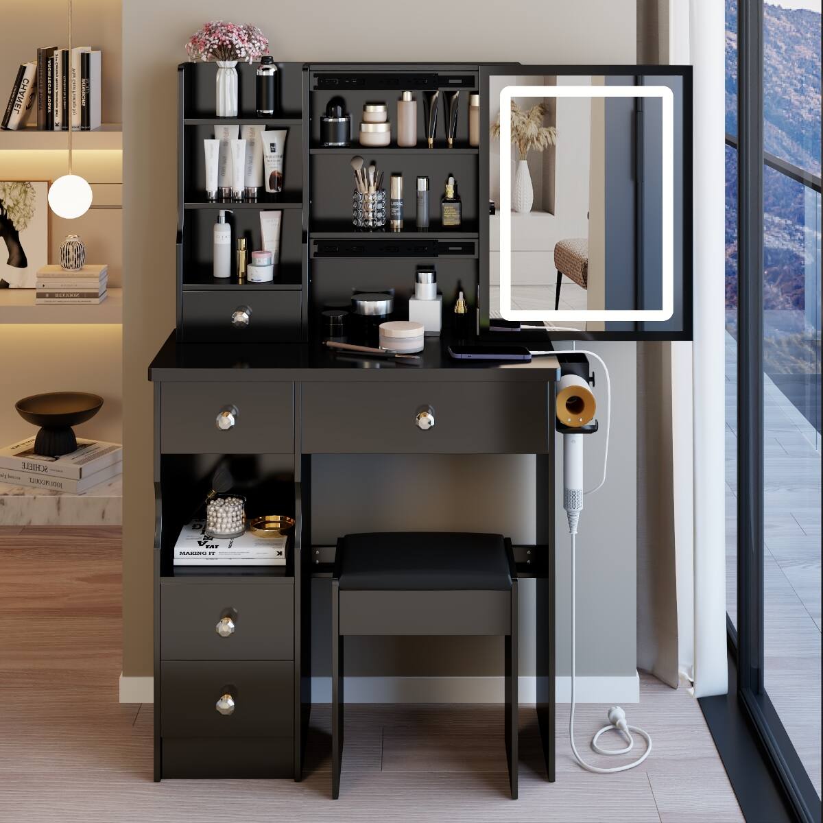 CHANEL
omen
THENNE TRACKET

- . . DESIT 3 
WITTEN
SCHIELE  Ancor woon 
G
A EAT MAKING -