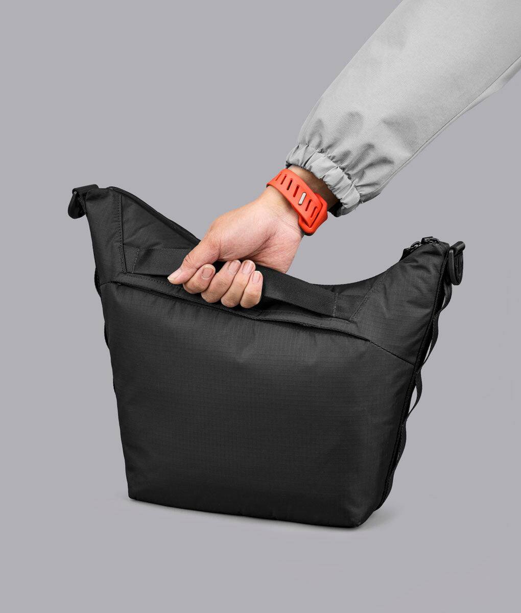 Angle. ALPAKA - Flow Satchel 10L Shoulder Bag for 13" Laptop with Water Bottle Holder - Black.