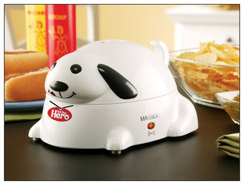 Angle. Maverick - Hero Hot Dog Steamer - White.