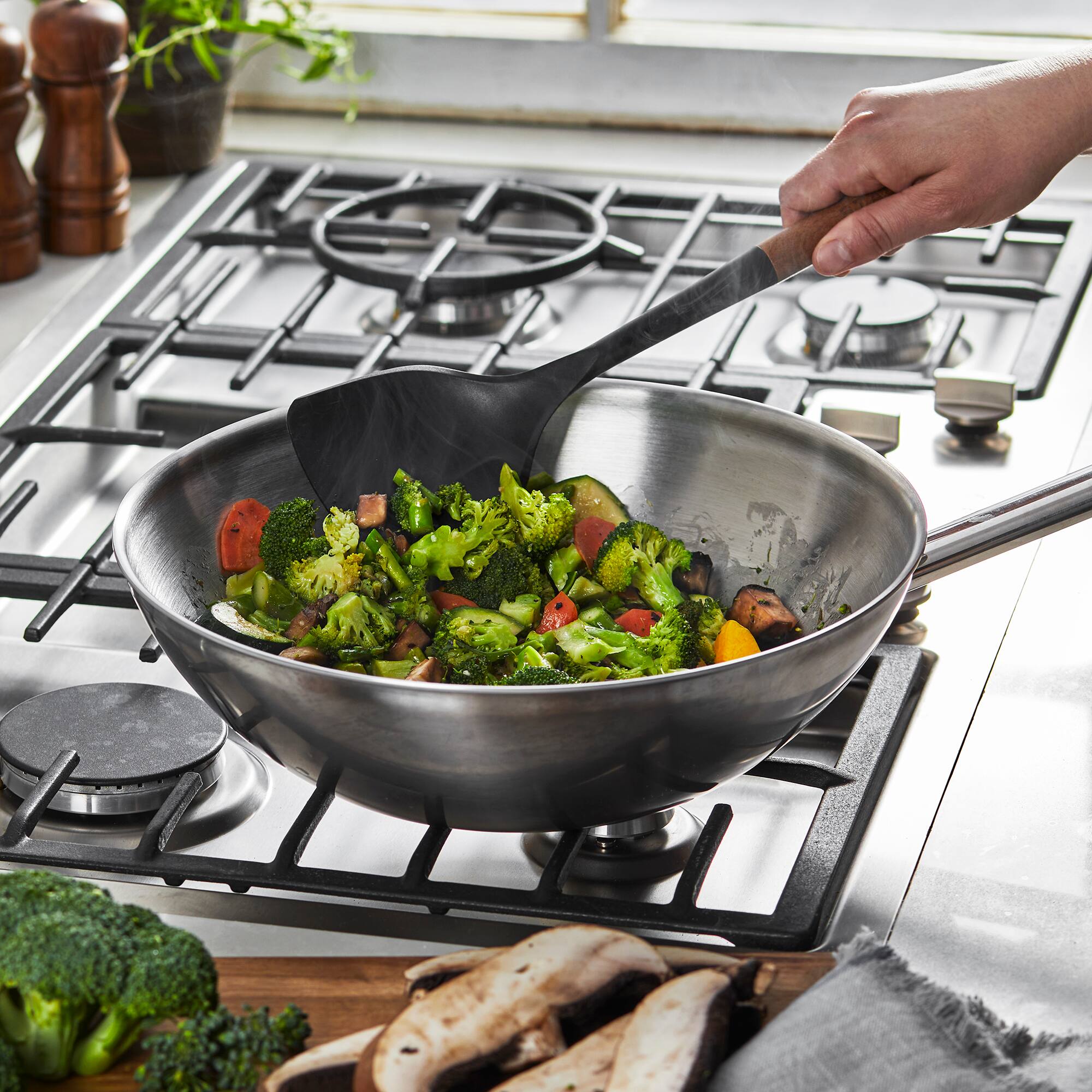 Alt View 1. Staub - Staub Silicone with Wood Handle Cooking Utensil, Wok Turner - Matte Black.