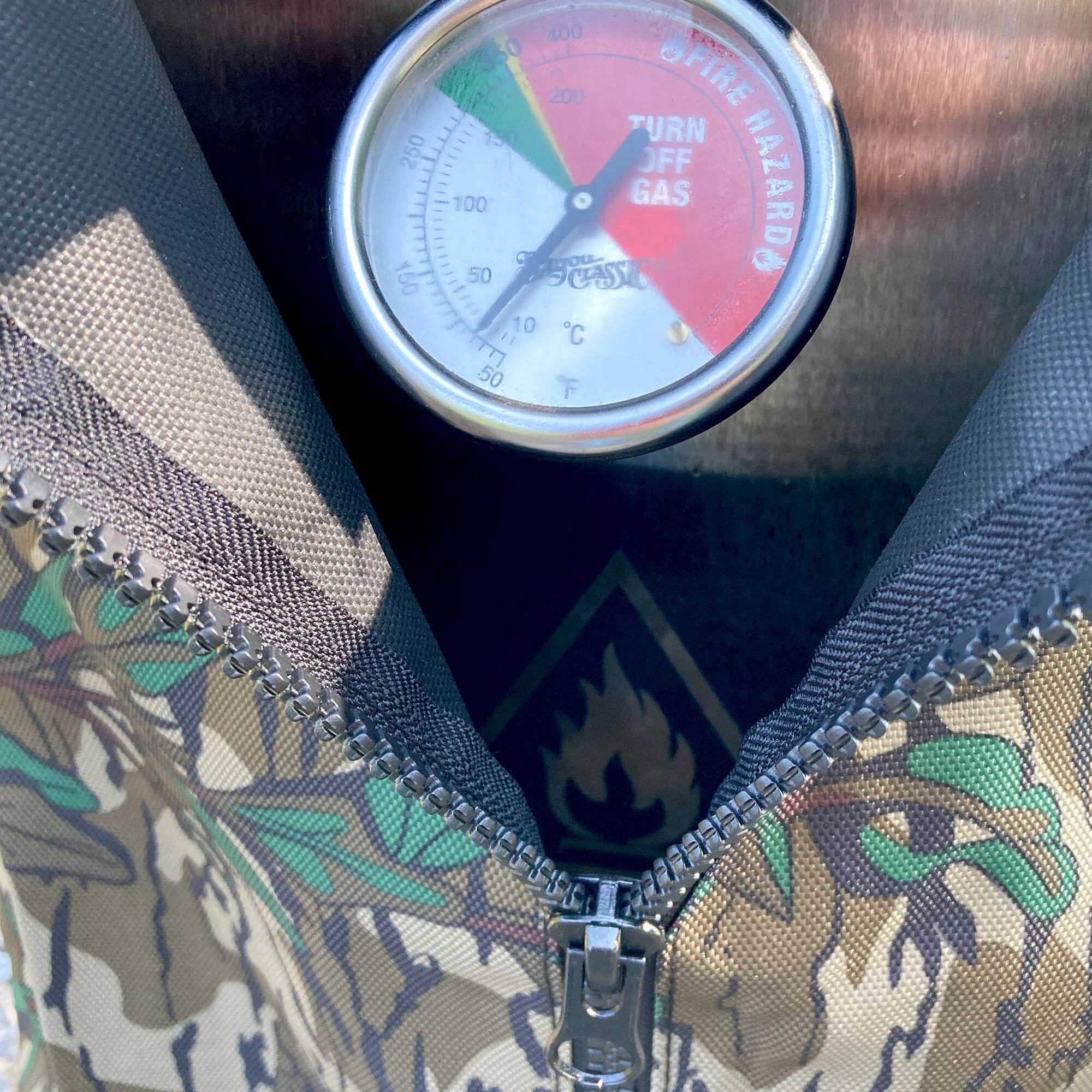 250 150 400 60 CEN 200 FIRE 15 TURN OFF 100 GAS HAZARD C DOL 50 ScASs 10 C 1 50