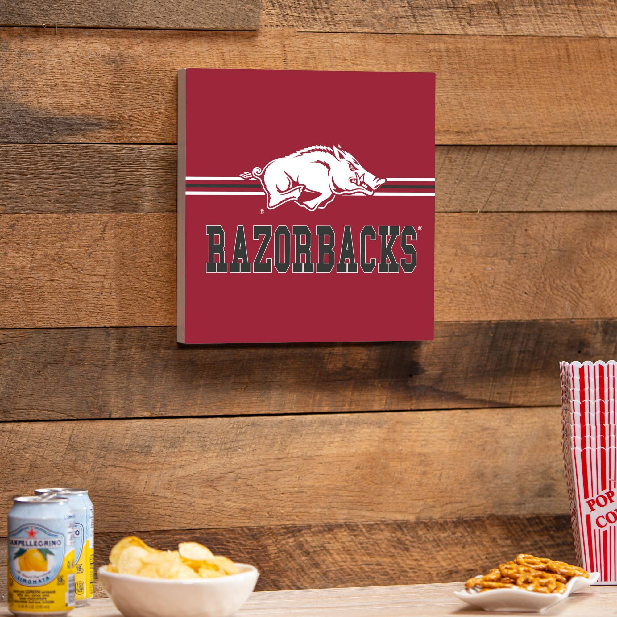 RAZORBACKS

ARPELLEGRINO

POP CORN

18