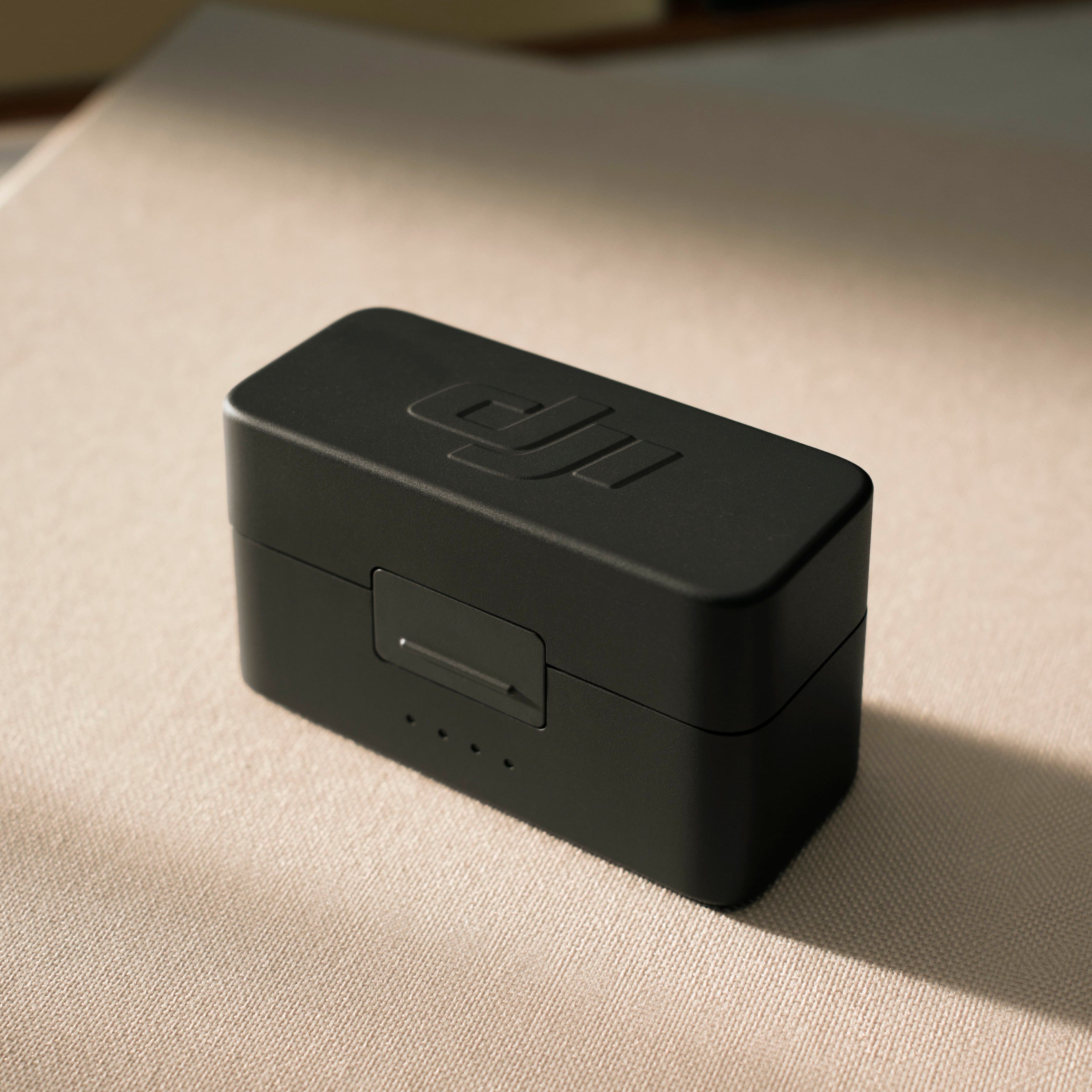 Alt View 15. DJI - Mic Mini Wireless Omnidirectional Microphone System - Black.