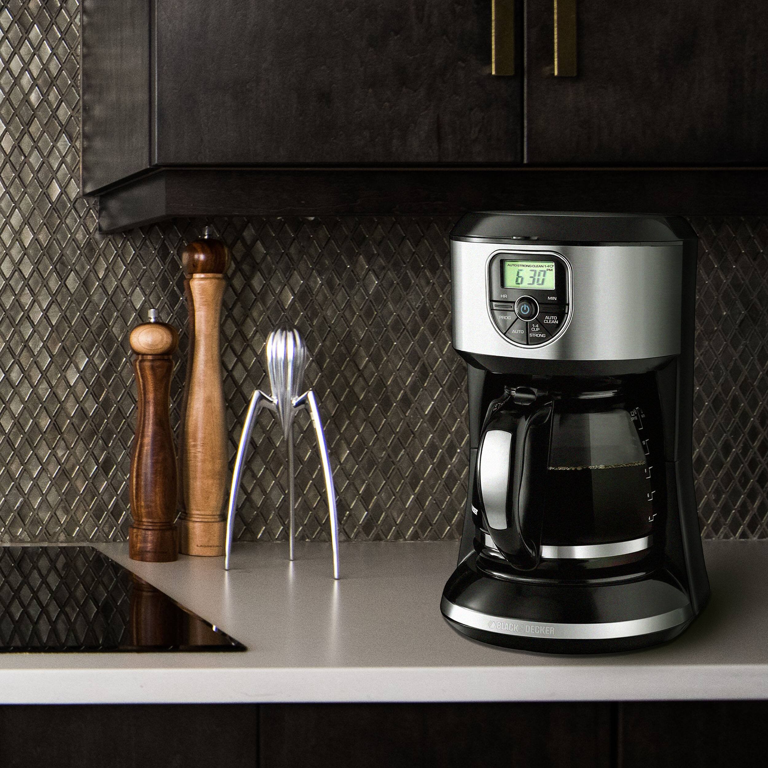 6:30 - - ddd ds 444 - OBLACK DECKER