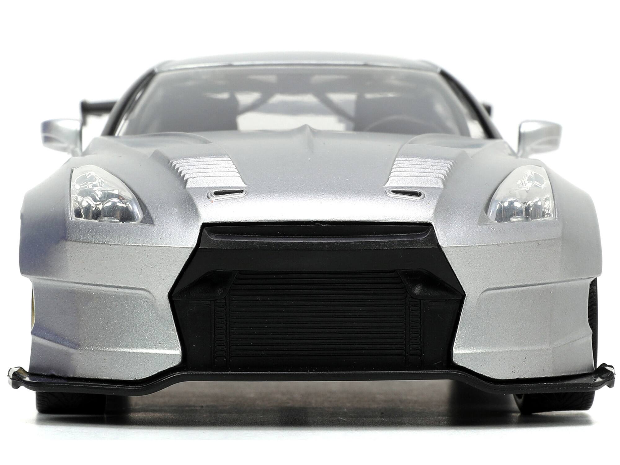 Alt View 4. Jada - 2009 Nissan GT-R (R35) Ben Sopra Silver "I Love the 2000's" Series 1/24 Diecast Model Car by Jada.