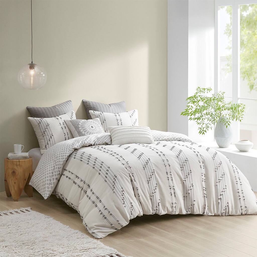 Alt View 1. Gracie Mills - Gracie Mills Trujillo 3-Piece Embroidered Stripes Cotton Jacquard Duvet Cover Set - Ivory.