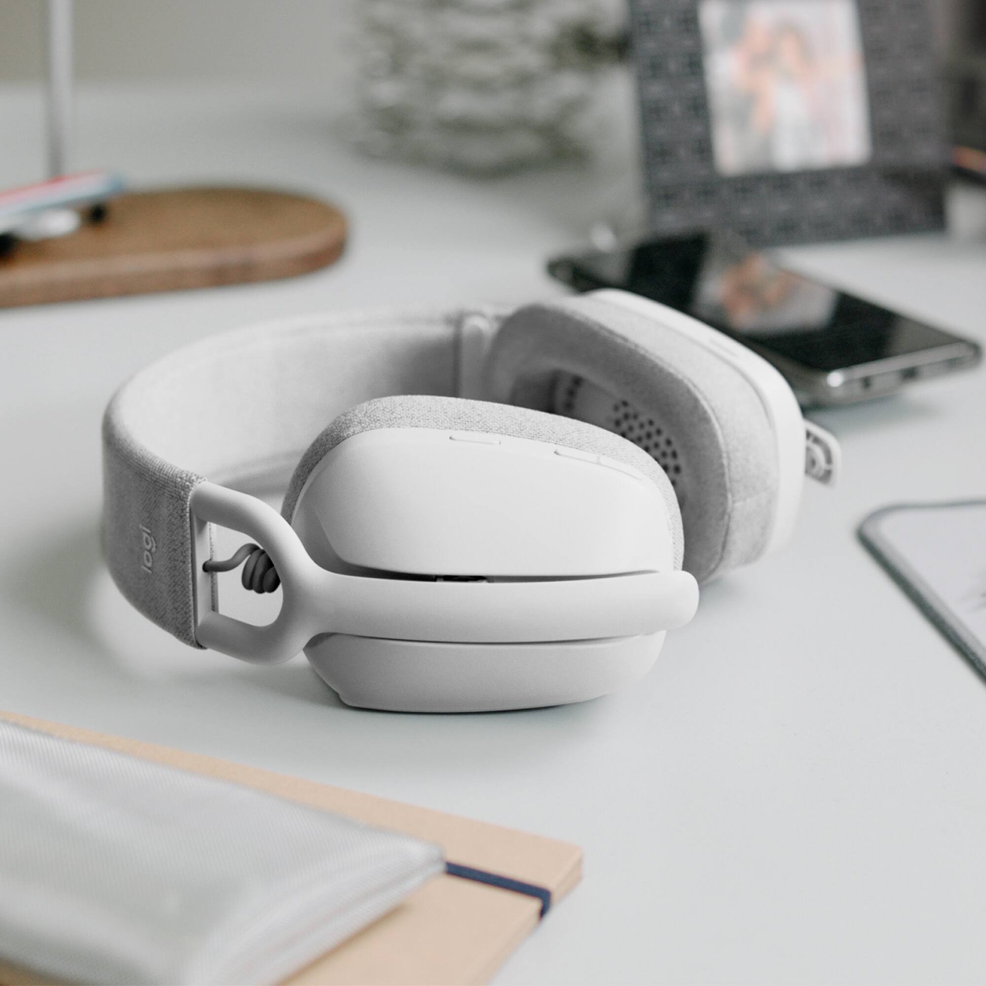 Alt View 11. Logitech - Zone Vibe 100 Bluetooth Over Ear Headphones with Noise-Cancelling Microphone - Off-White.