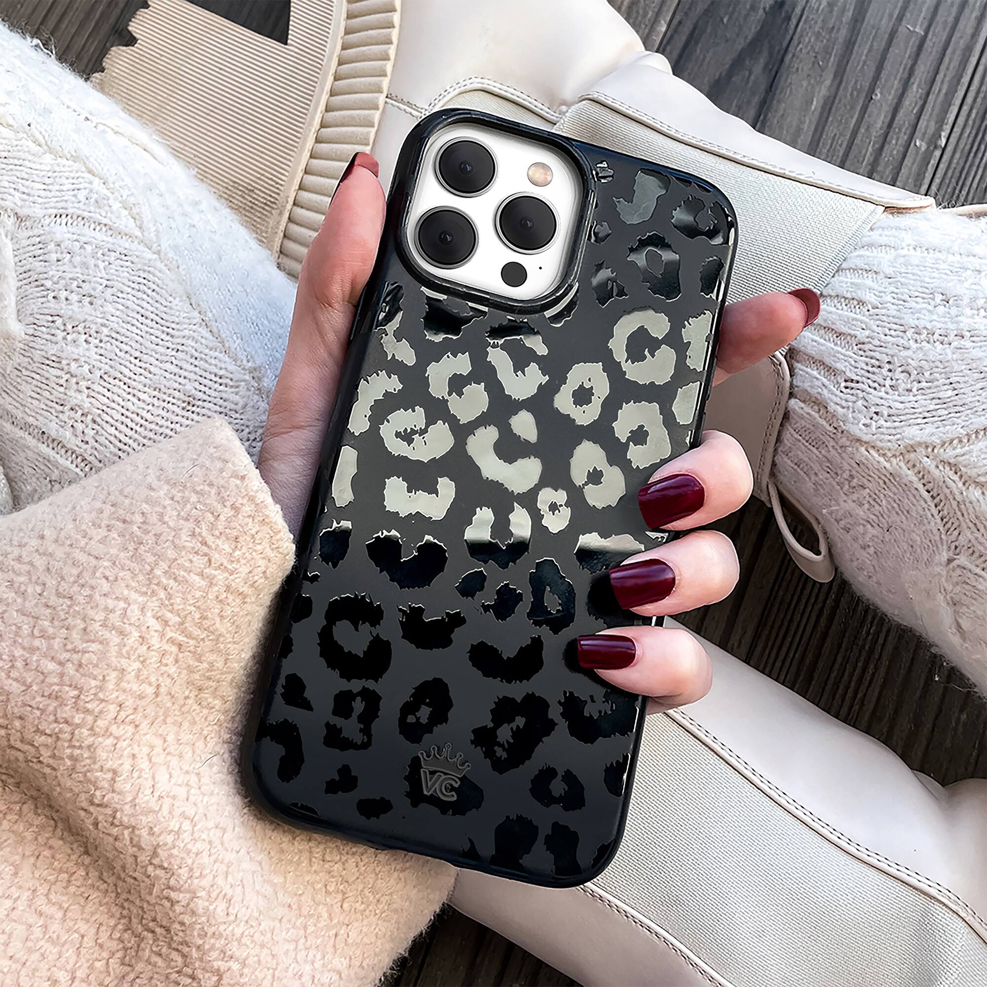 Alt View Zoom 14. VELVET CAVIAR - Magsafe Case for Apple iPhone 16 Pro - Black Leopard.