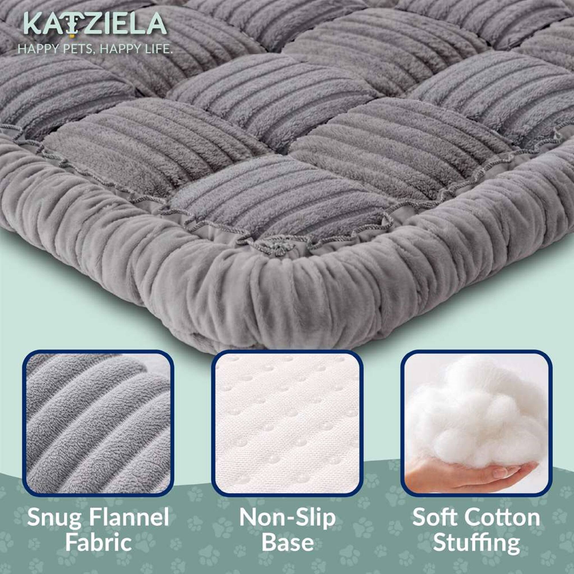 KATZIELA  
HAPPY PETS. HAPPY LIFE.

Snug Flannel Fabric  
Non-Slip Base  
Soft Cotton Stuffing