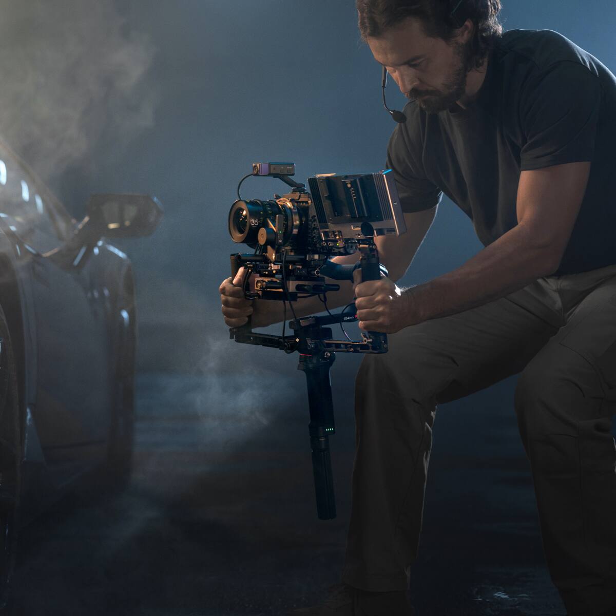 Alt View 6. DJI - DJI RS 4 Pro Gimbal Stabilizer.