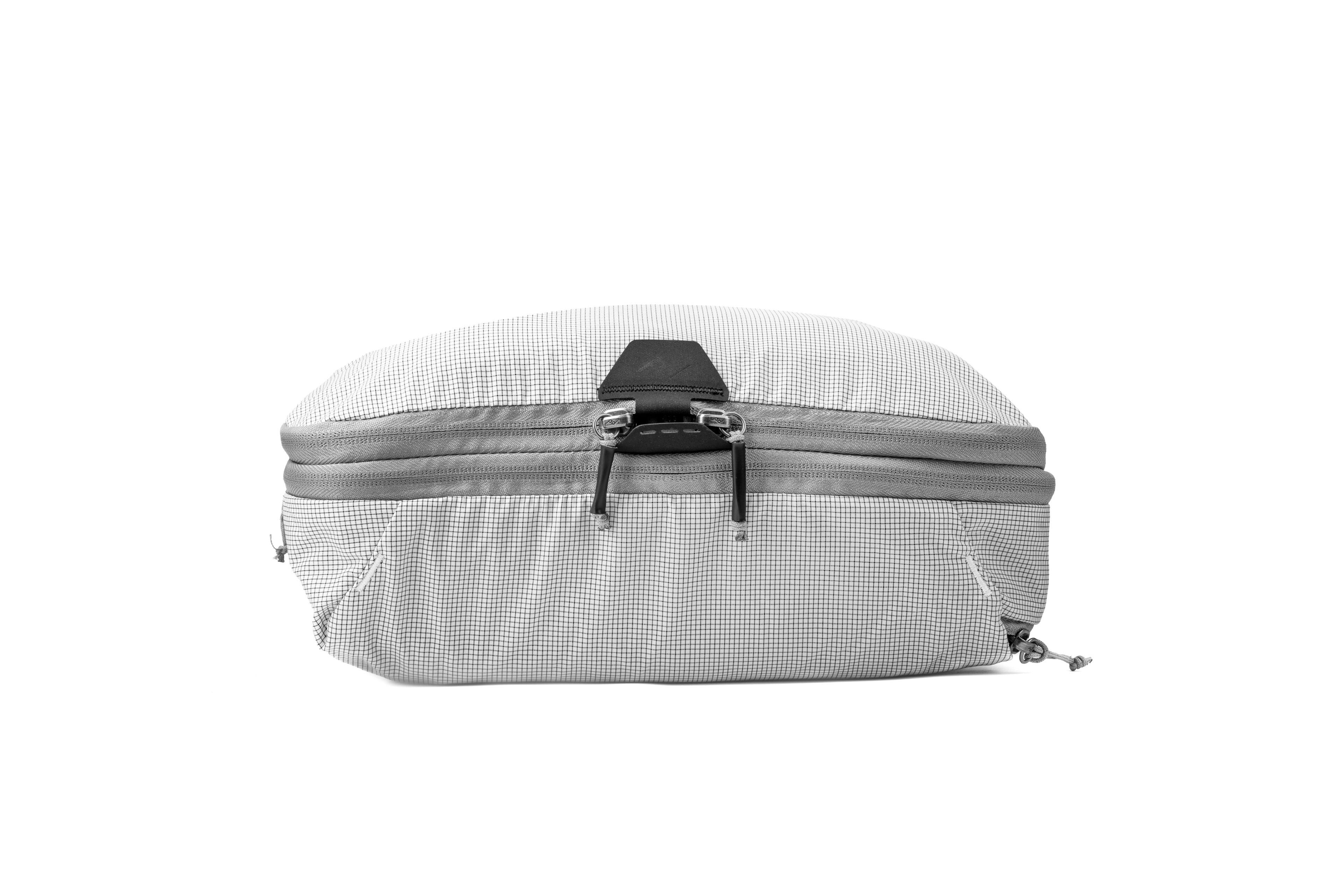 Left. Peak Design - Packing Cube Medium - Raw.