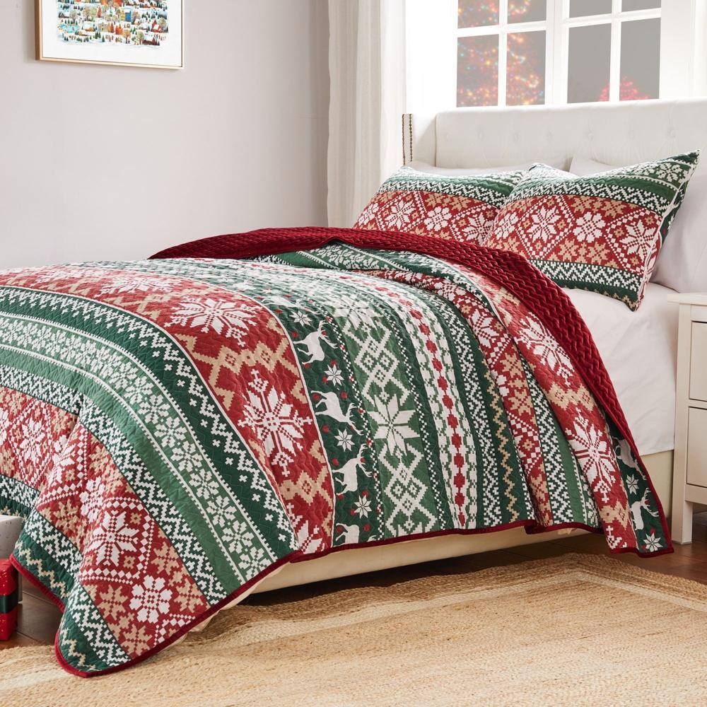Alt View 3. Greenland Home Fashions - Greenland Home Fashion Fair Isle 3 Pieces Quilt Set Including Pillow Sham Full/Queen Red - Red.