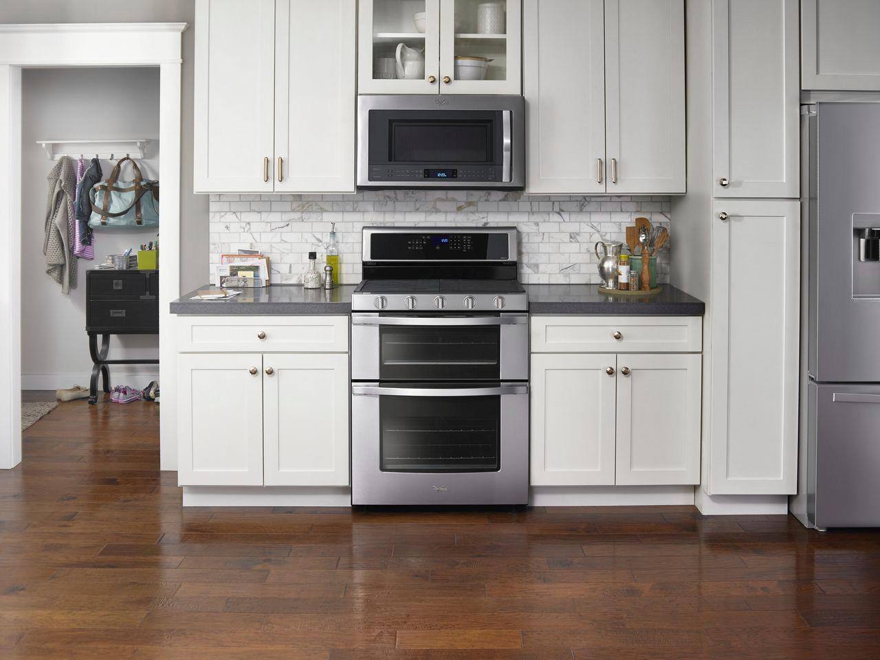 Alt View 16. Whirlpool - 6.0 Cu. Ft. Self-Cleaning Freestanding Double Oven Gas Convection Range - Stainless Steel.