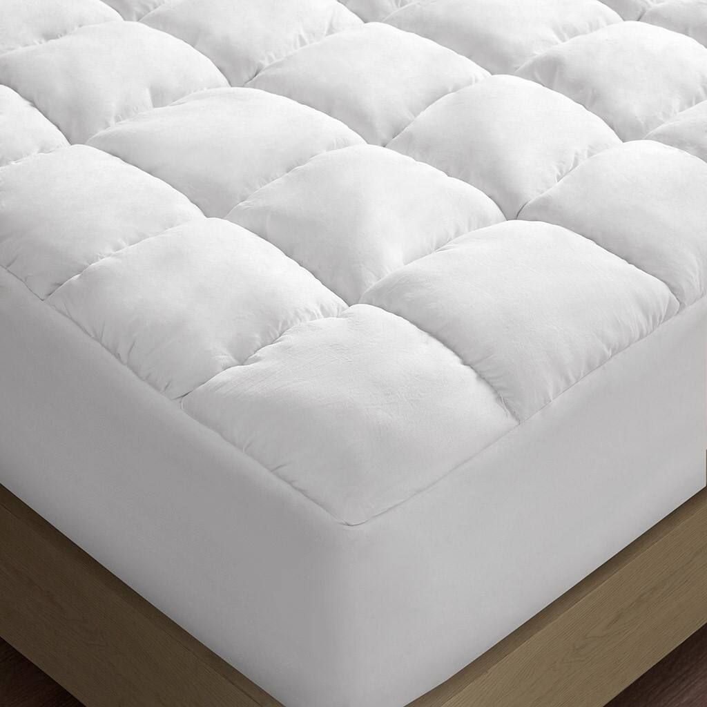 Alt View 1. Gracie Mills - Gracie Mills Capri Alternative Mattress Pad - White.
