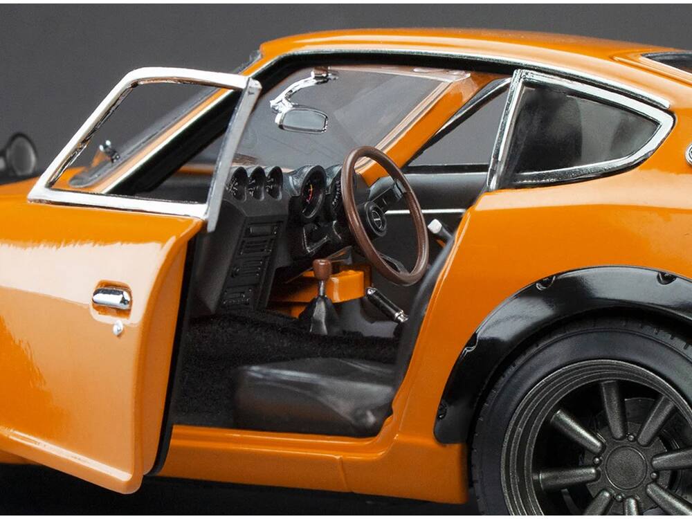 Alt View 3. Sun Star - 1970 Nissan Fairlady Z (S30) RHD Orange with Carbon Hood "Asian Collectibles" Series 1/18 Diecast Model Car by Sun Star.