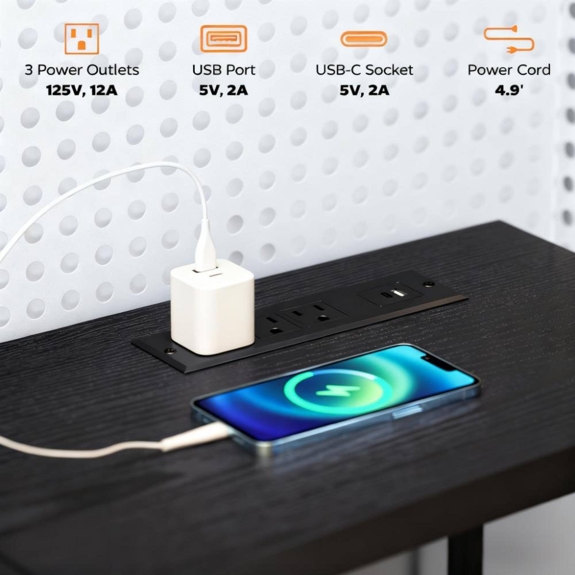 3 Power Outlets  
125V, 12A  

USB Port  
5V, 2A  

USB-C Socket  
5V, 2A  

Power Cord  
4.9'
