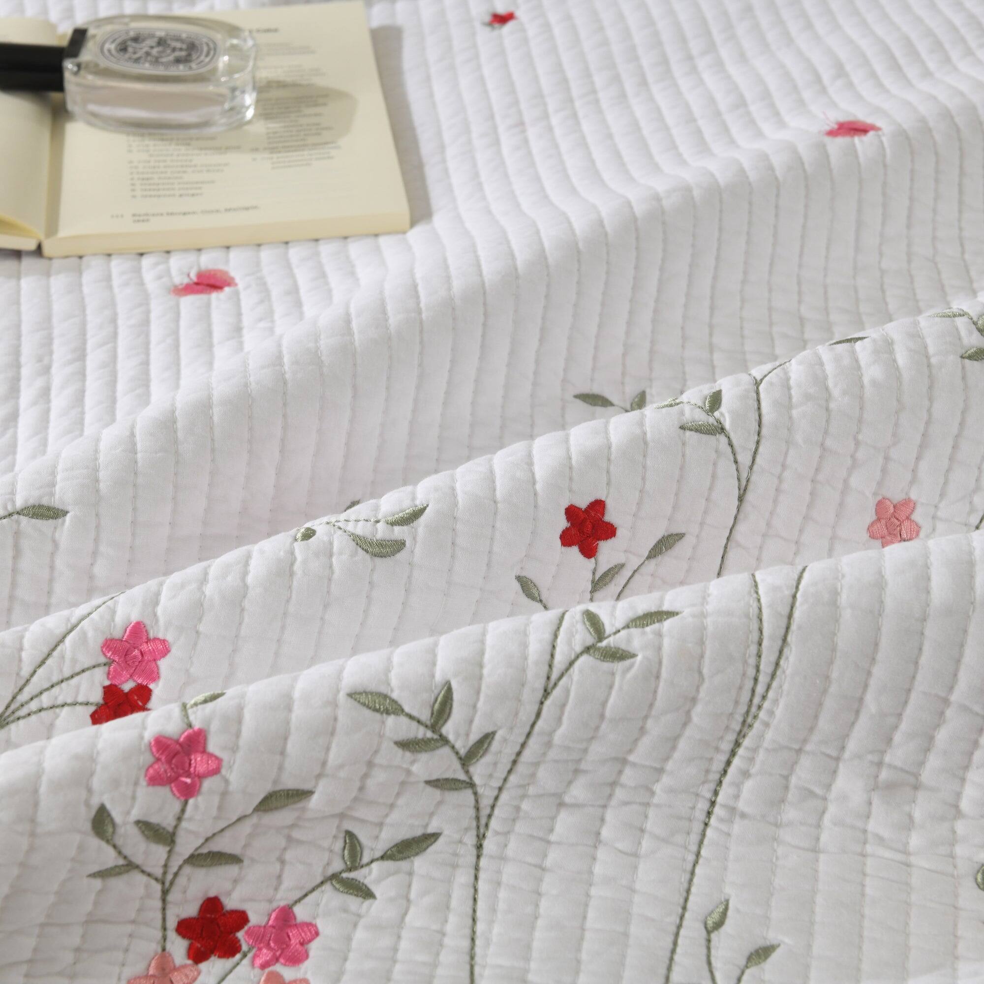 Alt View 2. MarCielo - MarCielo 3 Piece Cotton Cover Floral Embroidered Cottage Quilt Bedspread Set - White.