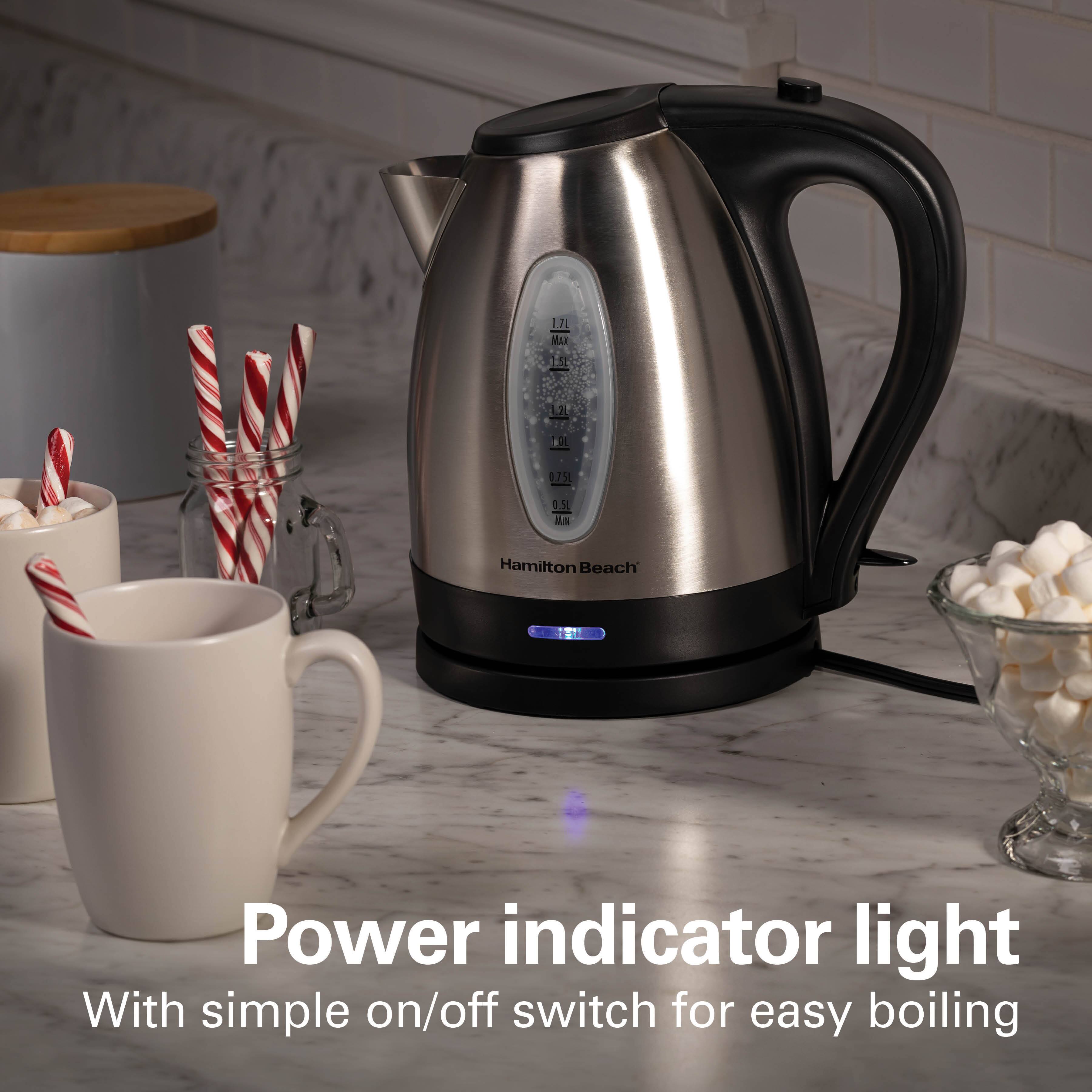 Power indicator light  
With simple on/off switch for easy boiling