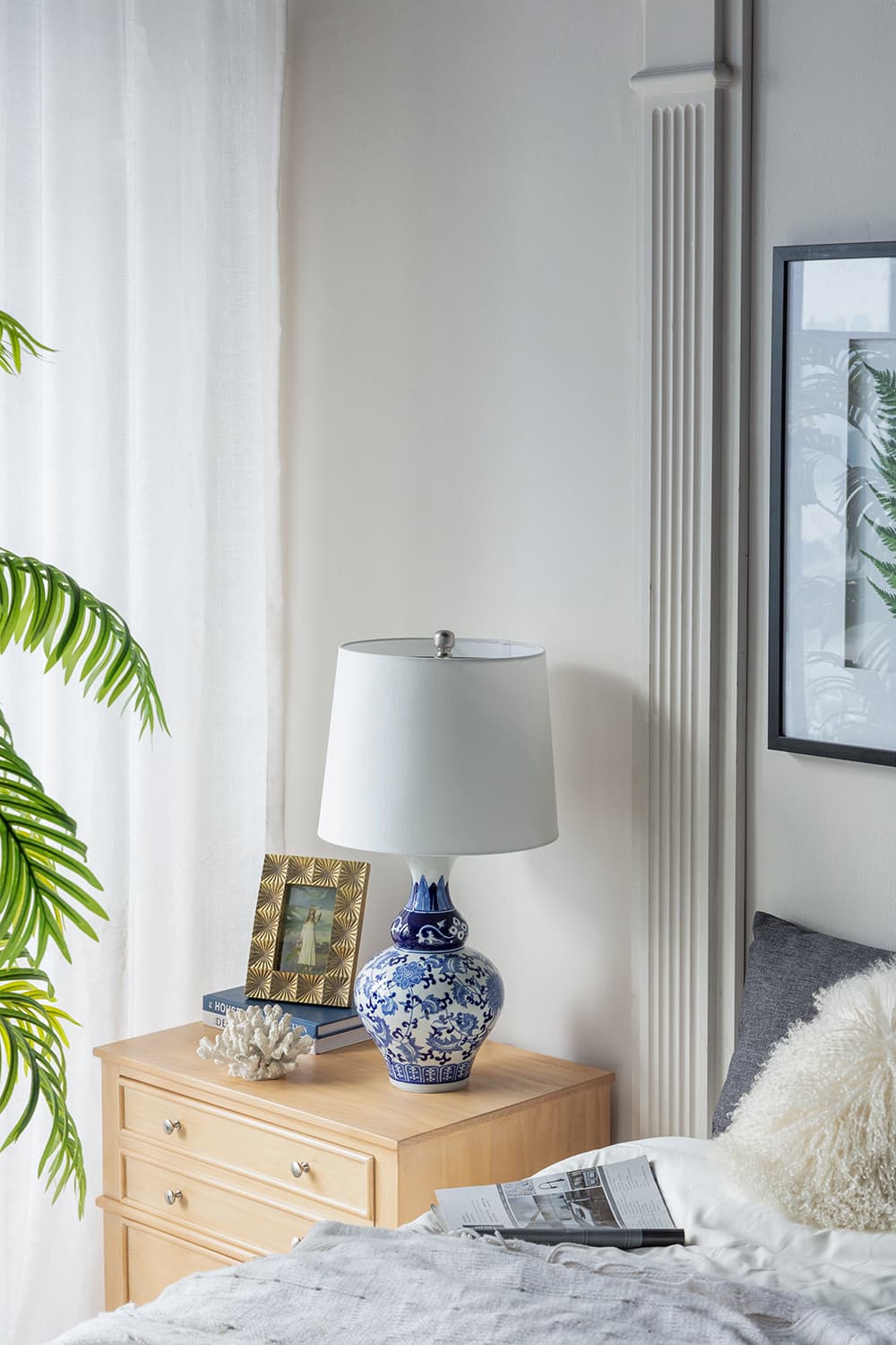 Alt View 2. Luckbyte - D14x27.6" Blue White Round Ceramic Vase Lamp.