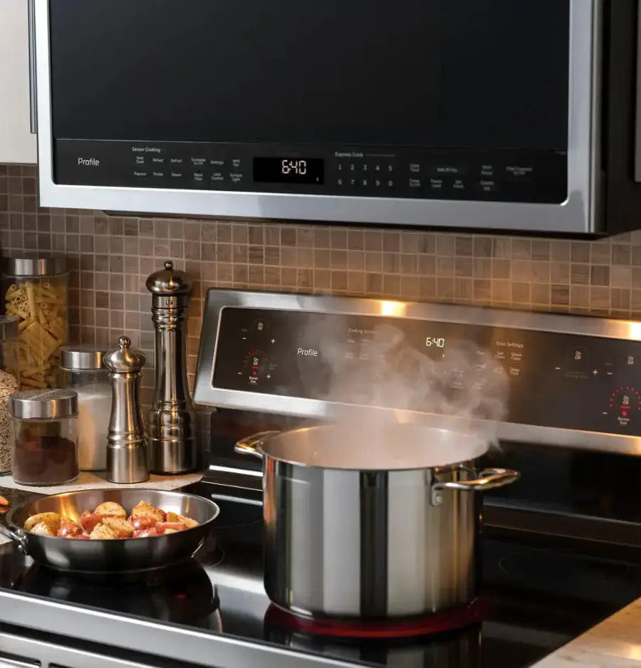 Alt View 16. GE - 1.7 Cu. Ft. Over-the-Range Microwave - Stainless steel.