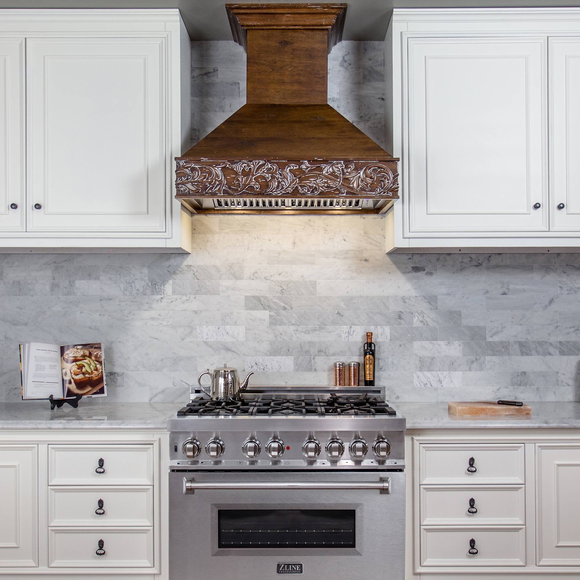 Alt View 7. ZLINE - 36 in. 4.6 cu. ft. Freestanding Legacy Dual Fuel Range with 6 Burners in Stainless Steel w/ Satin Stainless Steel Door - Stainless Steel.