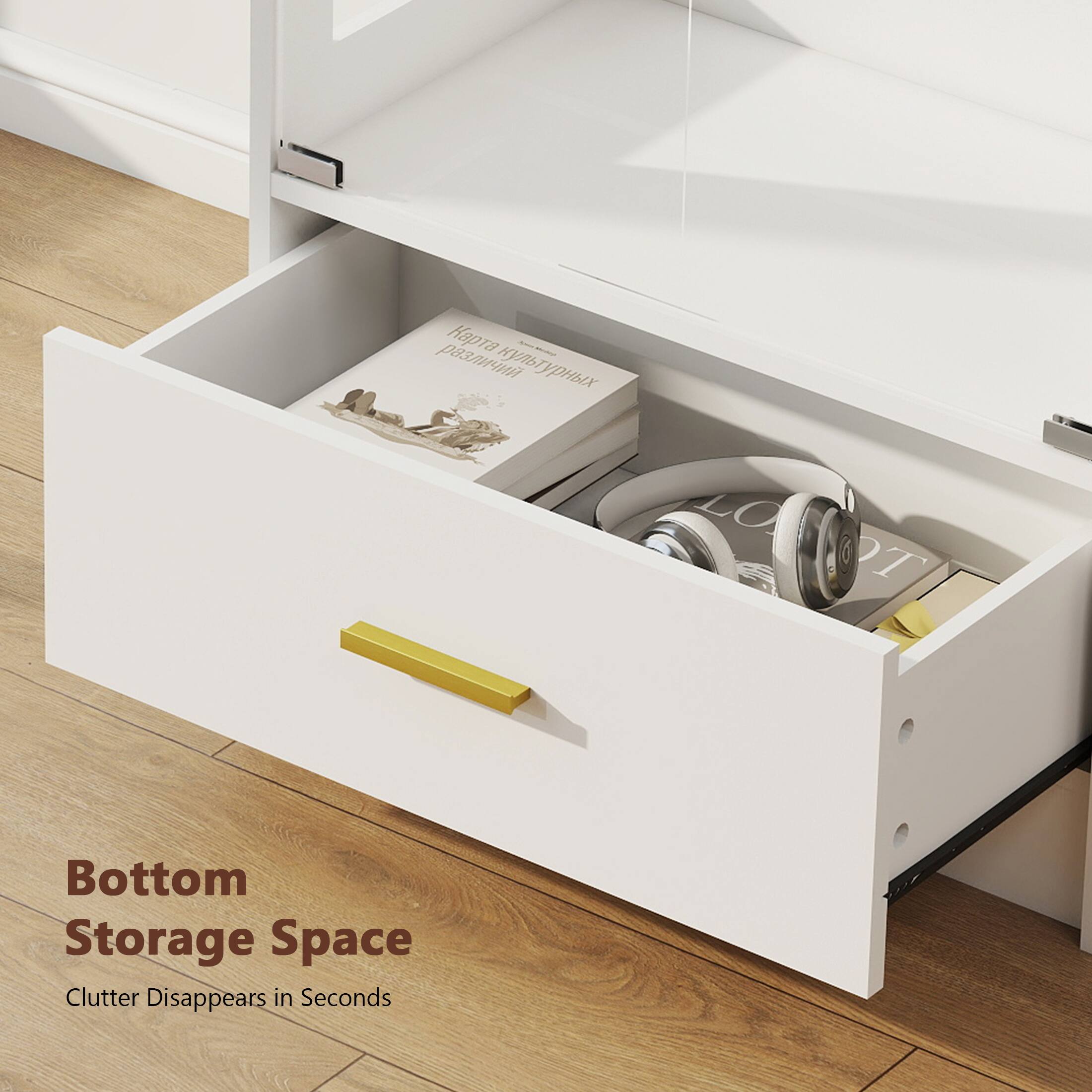 Bottom Storage Space  
Clutter Disappears in Seconds