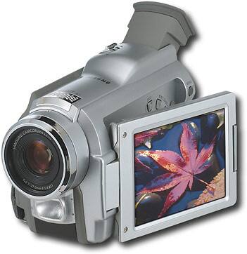 Angle Standard. Samsung - Compact Camcorder.