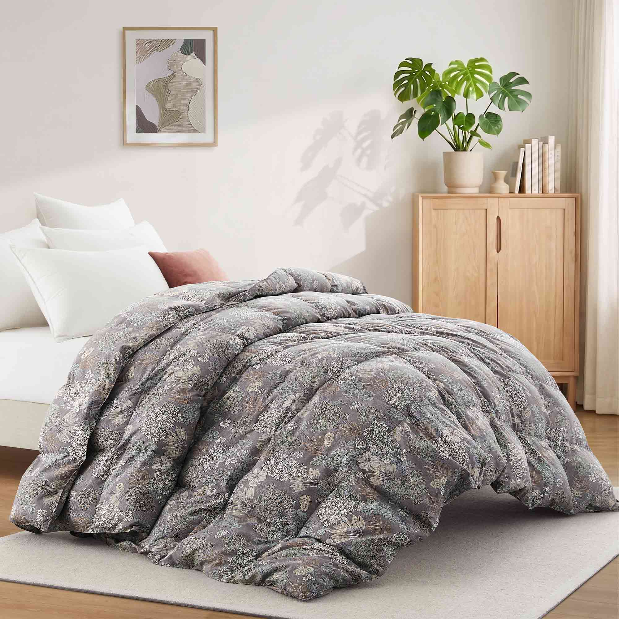 Angle. Peace Nest - Peace Nest All Season Goose Feather Fiber Comforter Duvet Vintage Style, Camel Khaki Paisley, King - Camel Khaki Paisley.