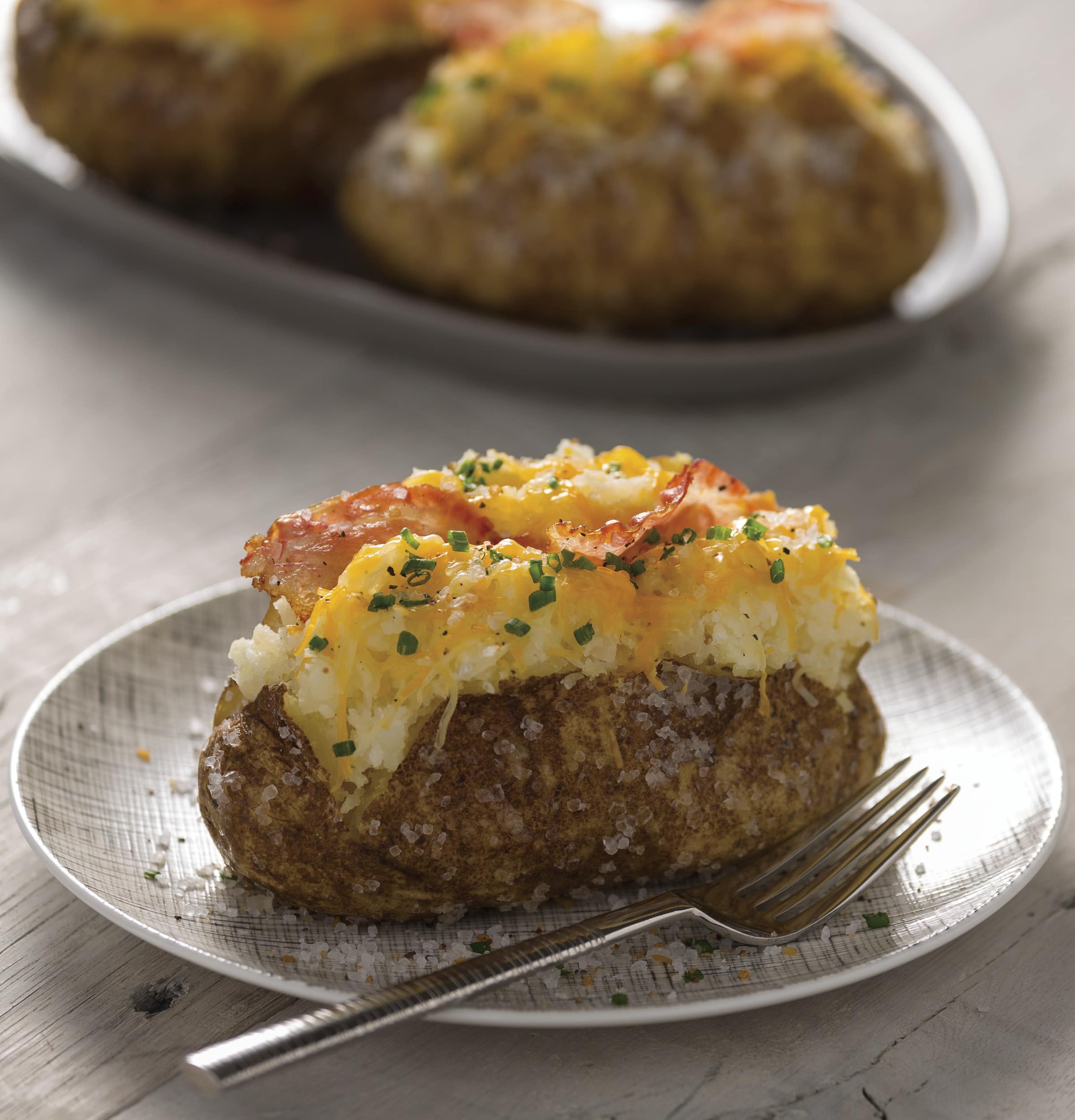 Alt View 19. GE - 1.7 Cu. Ft. Over-the-Range Microwave with Sensor Cooking - Black.