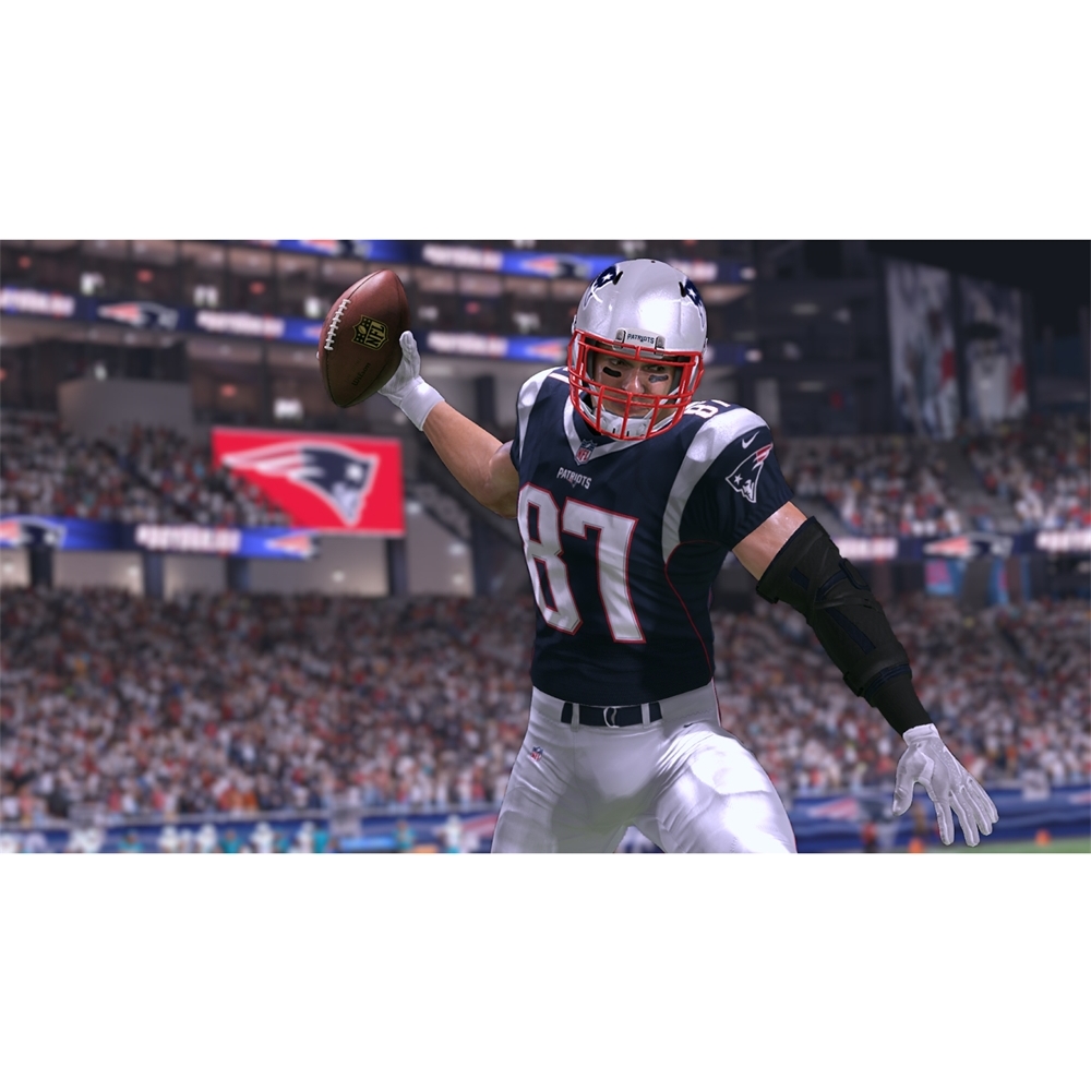 Madden NFL 17 Deluxe Edition