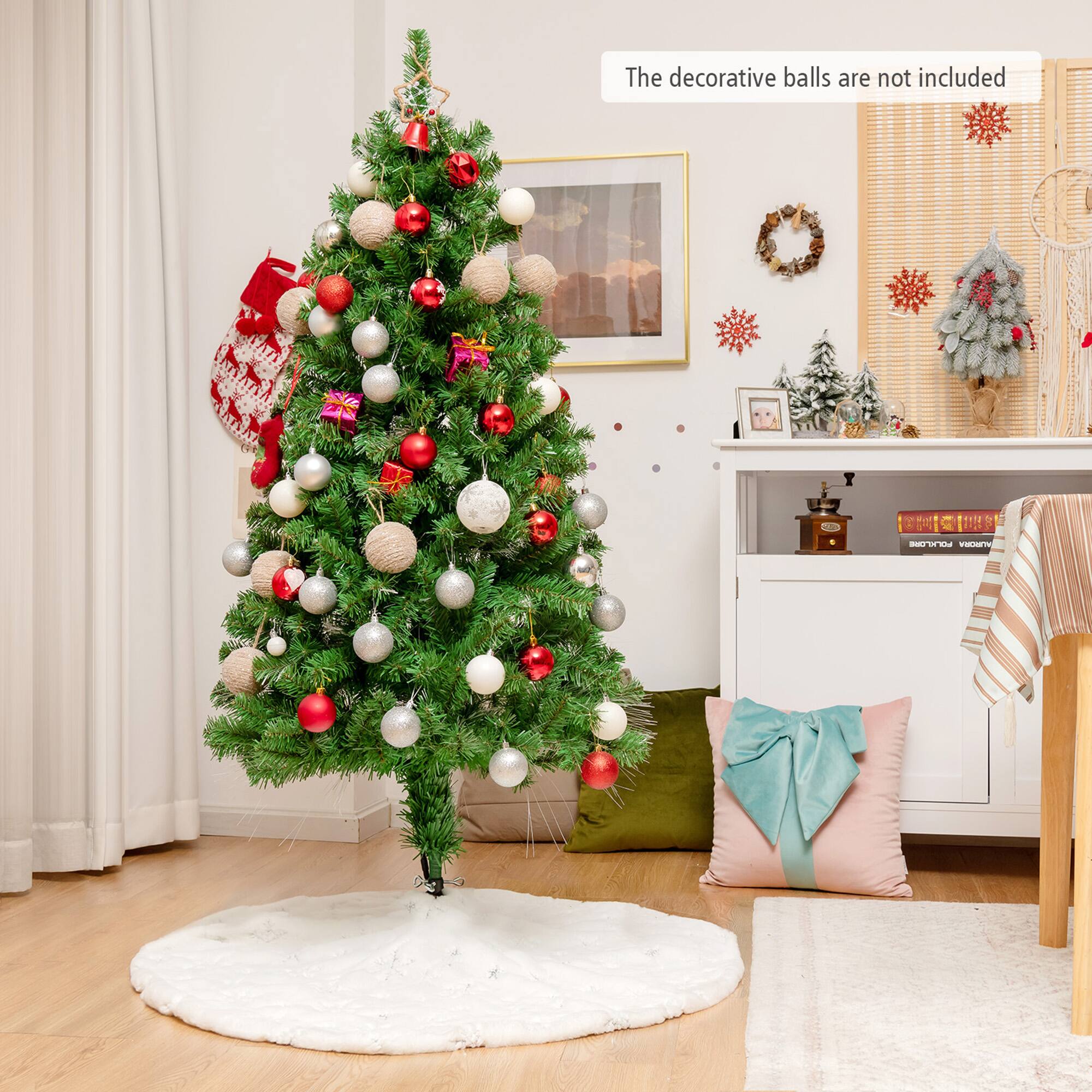 The decorative balls are not included.