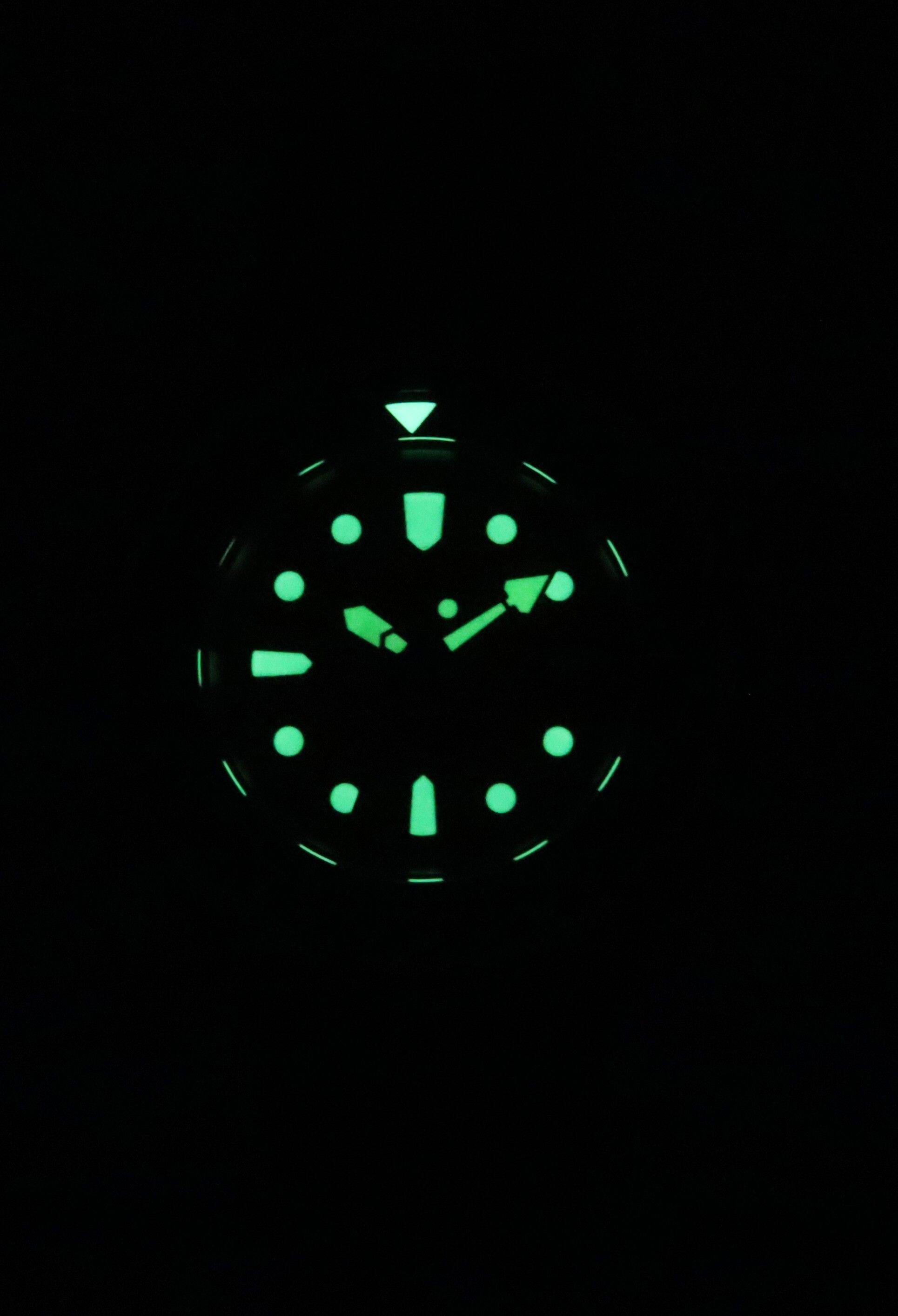 Angle. RATIO - RATIO FreeDiver Version 02 Helium Safe 1000M Quartz 1038EF102V-ORG-V02 Mens Watch Orange Dial Sapphire Crystal - Orange/Black.