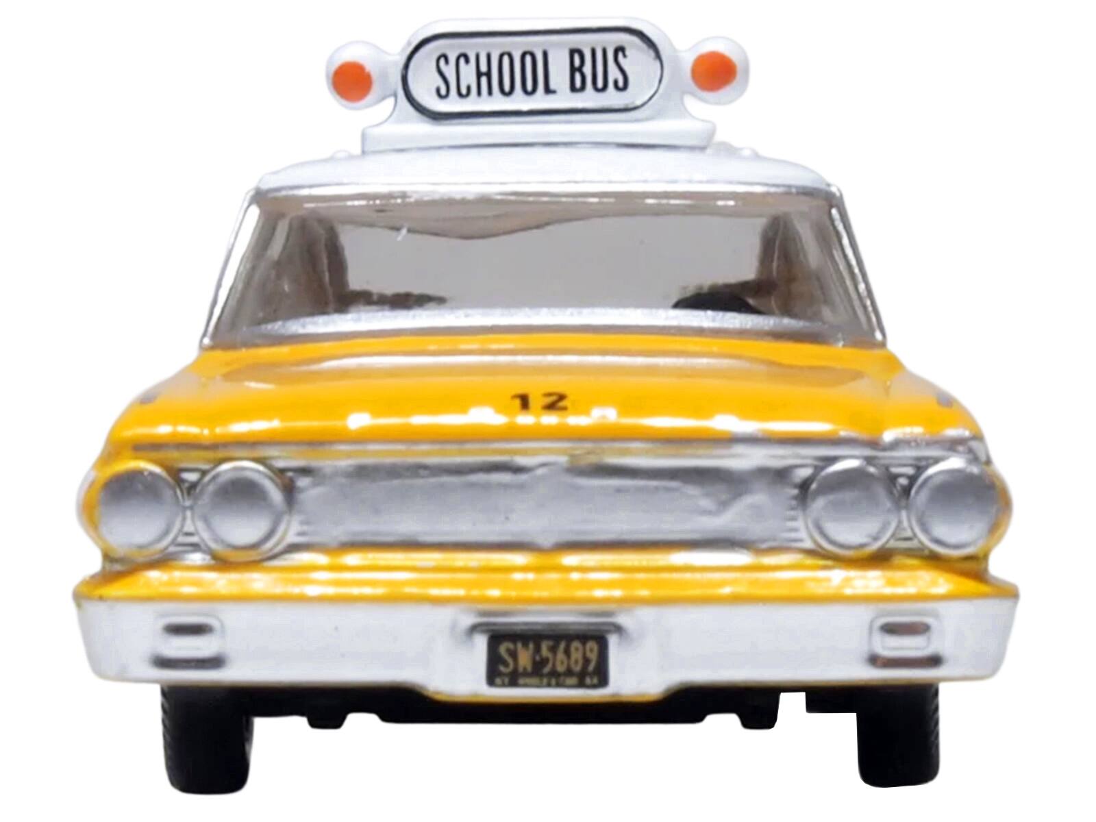 SCHOOL BUS 12 SW-5689