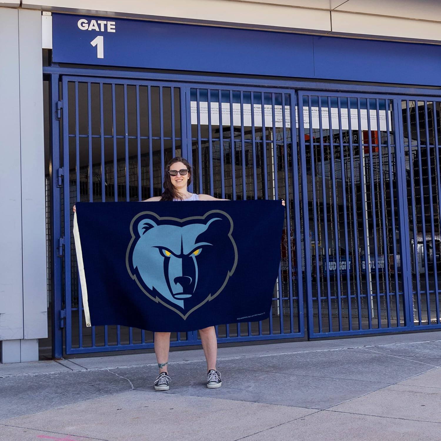 Alt View 3. Rico Industries - Memphis Grizzlies NBA 3X5 Indoor or Outdoor Banner Flag with grommets for hanging - Multi.